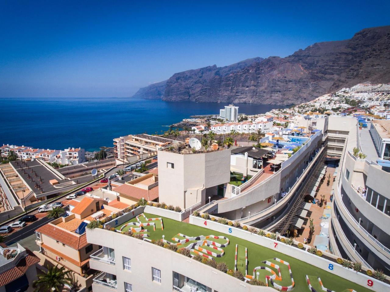 Vigilia Park Aparthotel Puerto de Santiago  Exterior photo